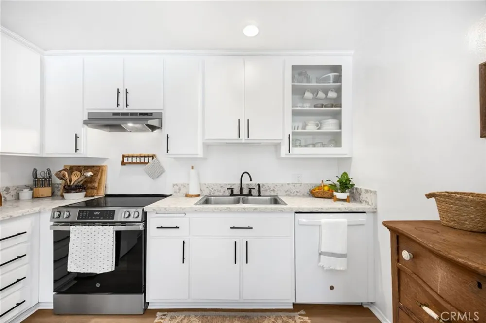 2148 Eveningside West Covina, CA 91792