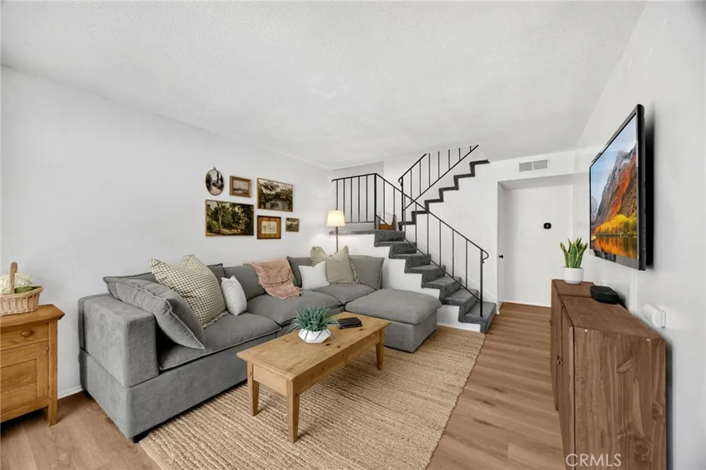 2148 Eveningside West Covina, CA 91792