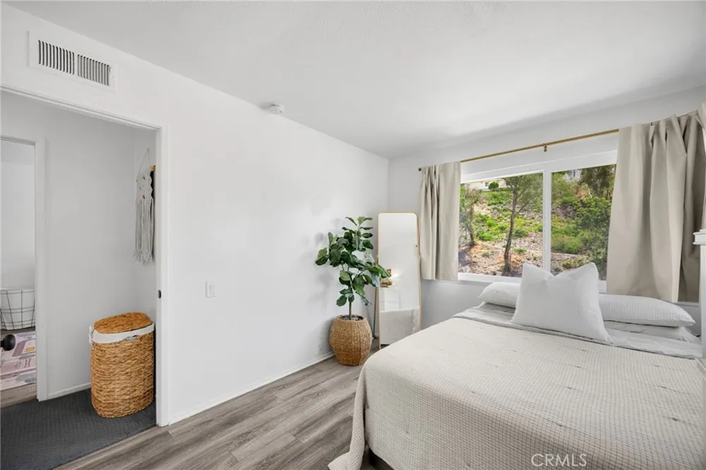 2148 Eveningside West Covina, CA 91792