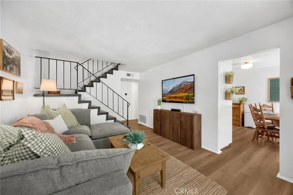 2148 Eveningside West Covina, CA 91792