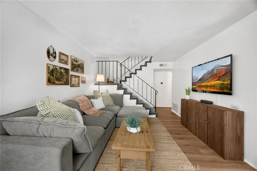 2148 Eveningside West Covina, CA 91792