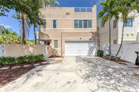 502 SW 4th Avenue #1
