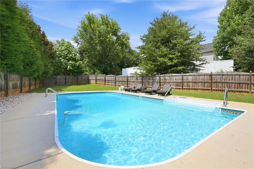 218 Penry Lane Clemmons, NC 27012