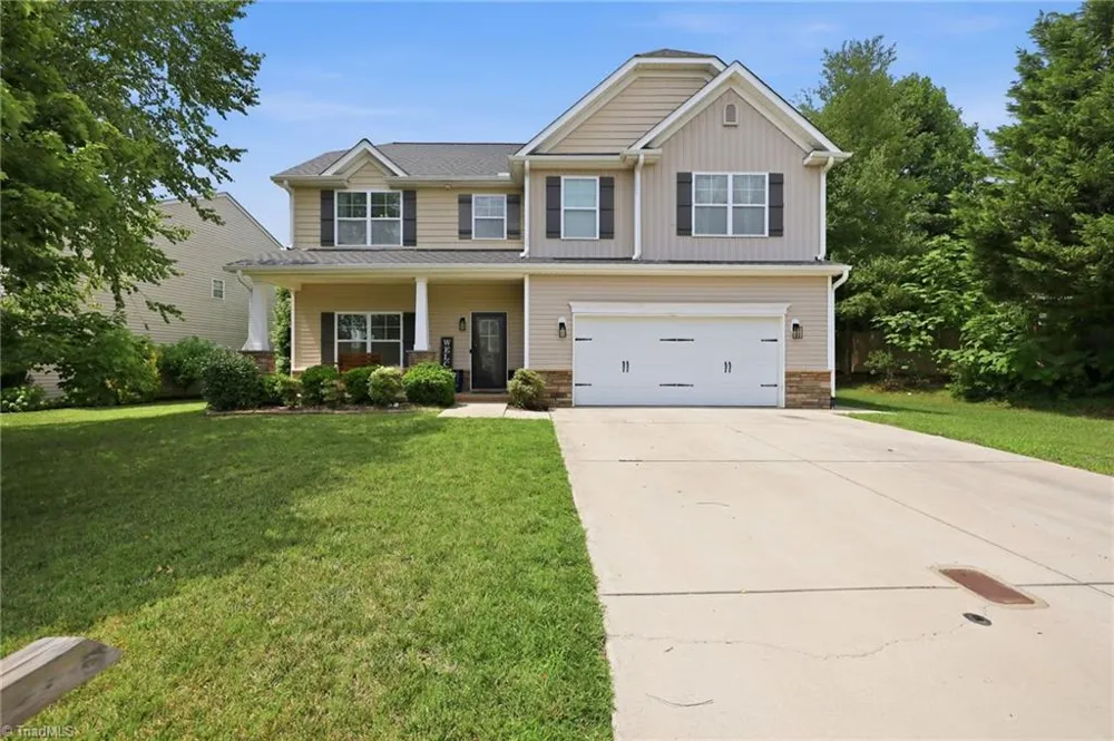 218 Penry Lane Clemmons, NC 27012