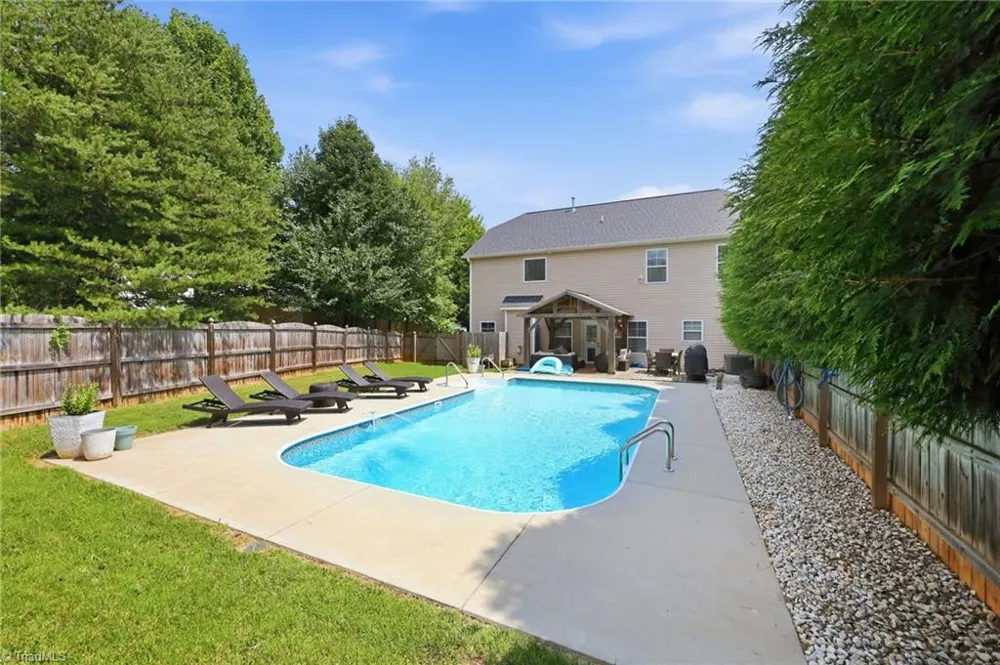218 Penry Lane Clemmons, NC 27012