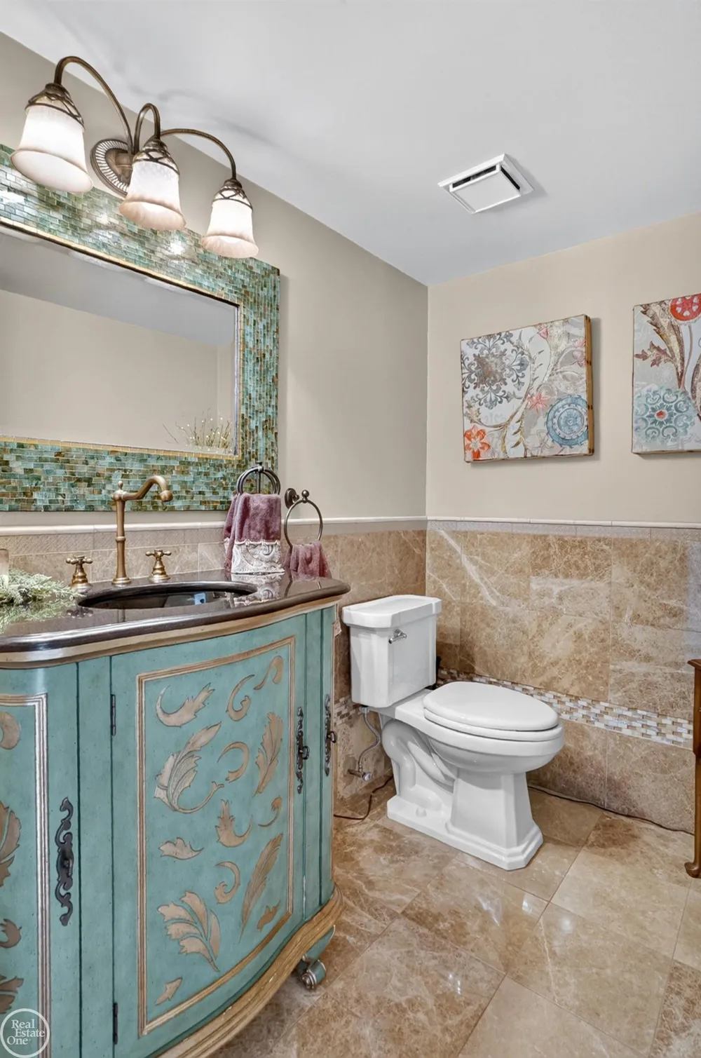41220 Scarborough Court Clinton Charter Township, MI 48038