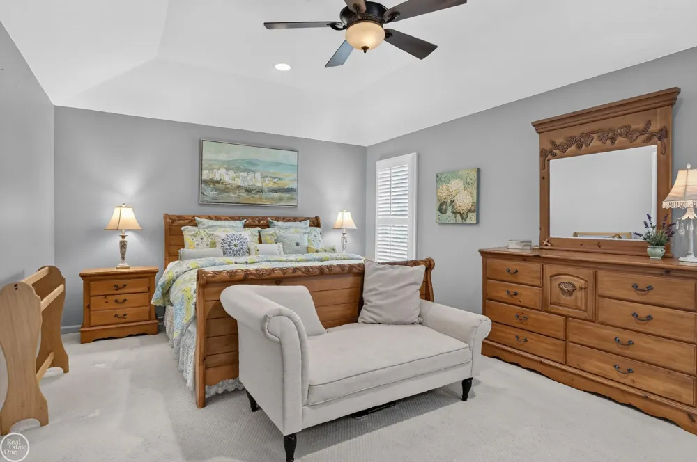 41220 Scarborough Court Clinton Charter Township, MI 48038