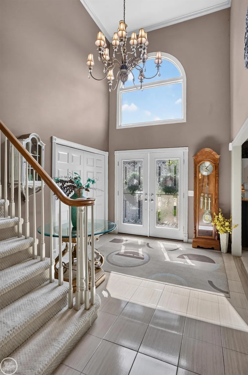 41220 Scarborough Court Clinton Charter Township, MI 48038