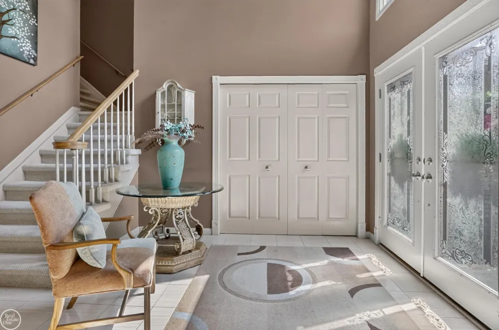 41220 Scarborough Court Clinton Charter Township, MI 48038