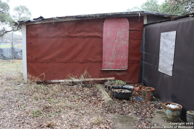 367 Waxwing Poteet, TX 78065