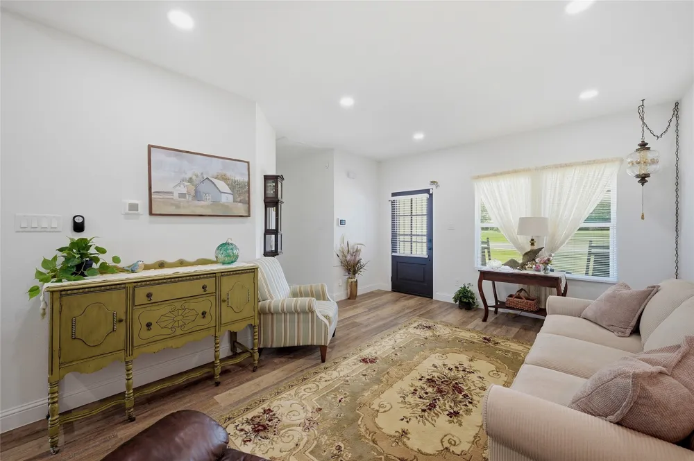 310 Water Street Savoy, TX 75479