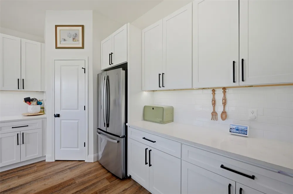 310 Water Street Savoy, TX 75479