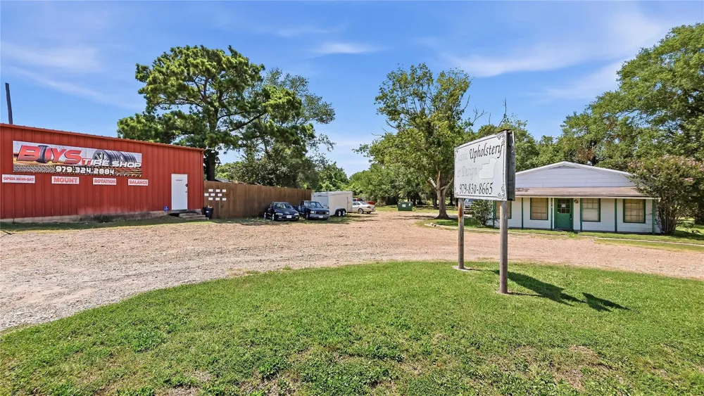 1301 Highway 105 Brenham, TX 77833