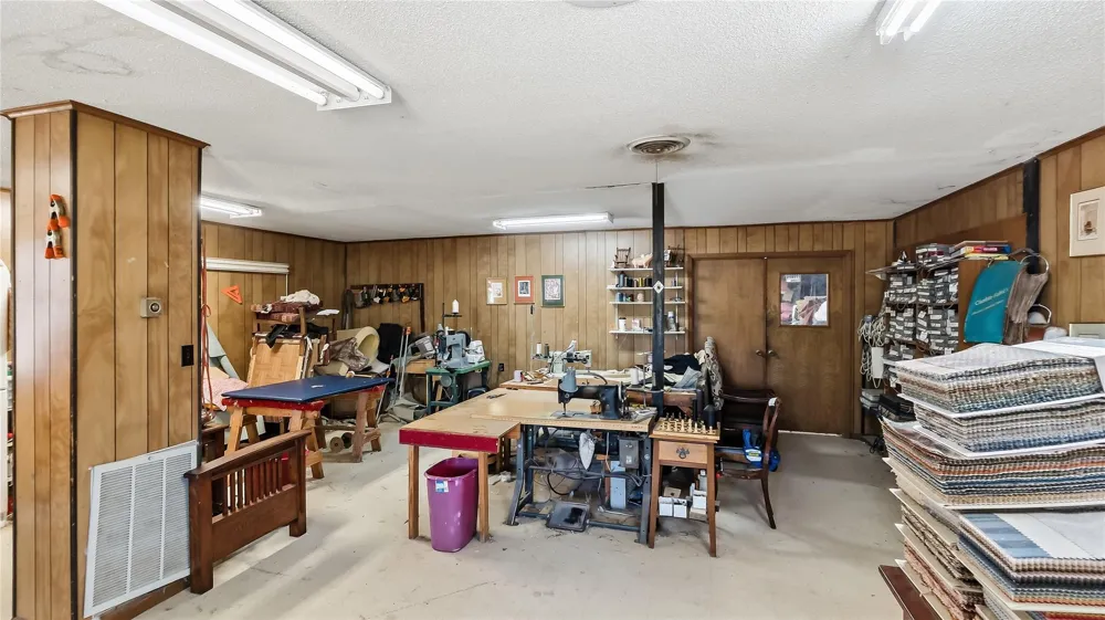 1301 Highway 105 Brenham, TX 77833