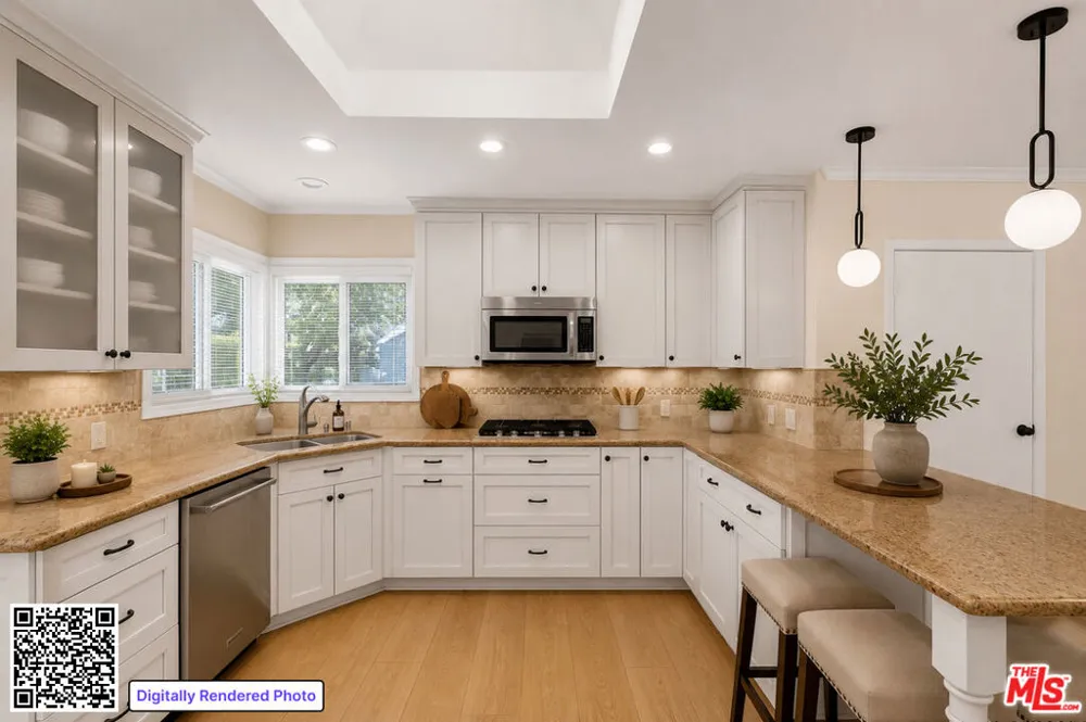 4829 Dempsey Avenue Encino, CA 91436