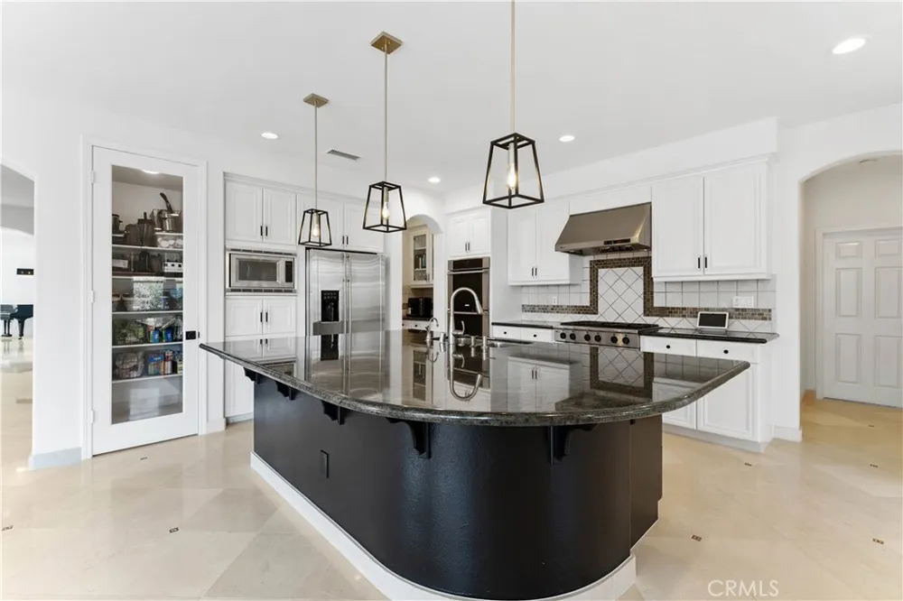 4116 Dakota Moorpark, CA 93021