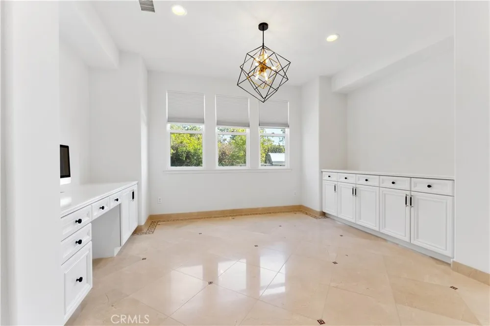 4116 Dakota Moorpark, CA 93021