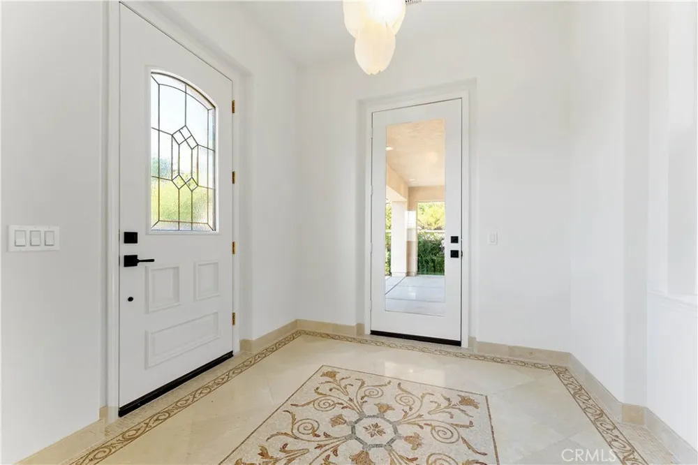 4116 Dakota Moorpark, CA 93021