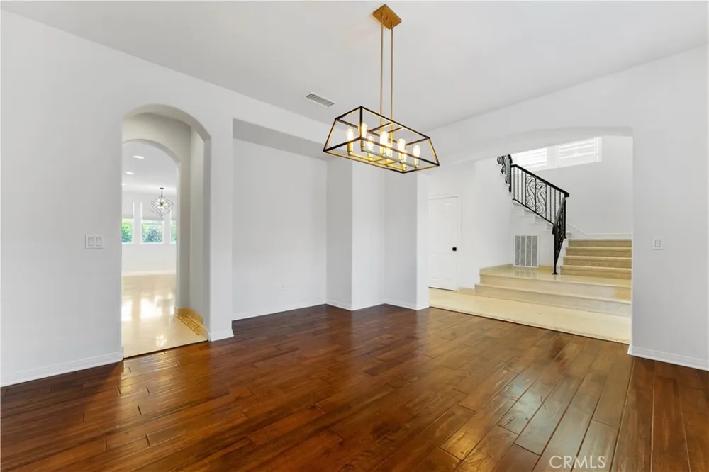 4116 Dakota Moorpark, CA 93021