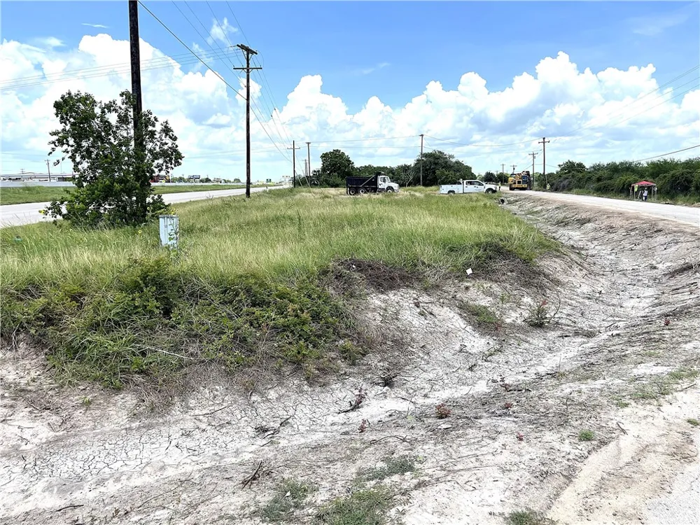 11604 US Highway 59 Victoria, TX 77905
