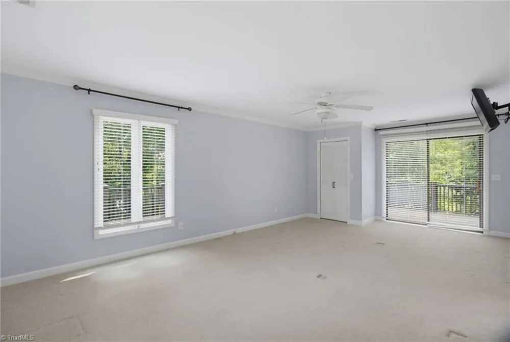 175 Sandtrap Lane Pilot Mountain, NC 27041