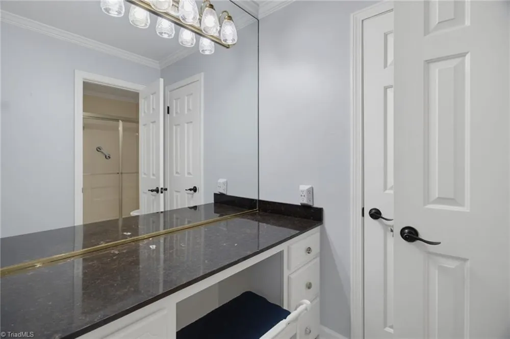 175 Sandtrap Lane Pilot Mountain, NC 27041