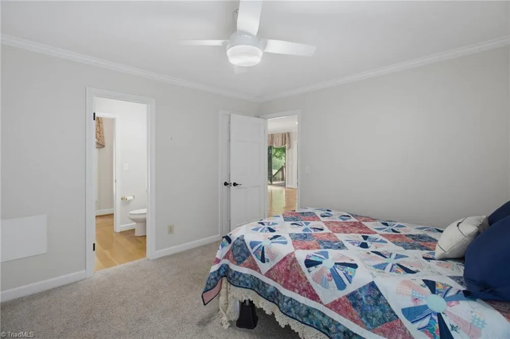 175 Sandtrap Lane Pilot Mountain, NC 27041