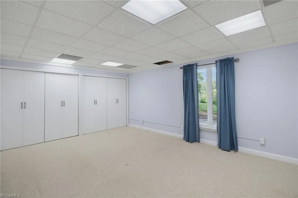 175 Sandtrap Lane Pilot Mountain, NC 27041