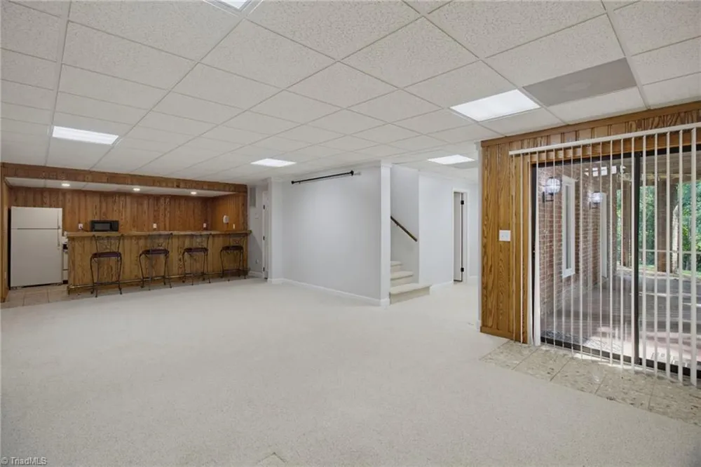 175 Sandtrap Lane Pilot Mountain, NC 27041