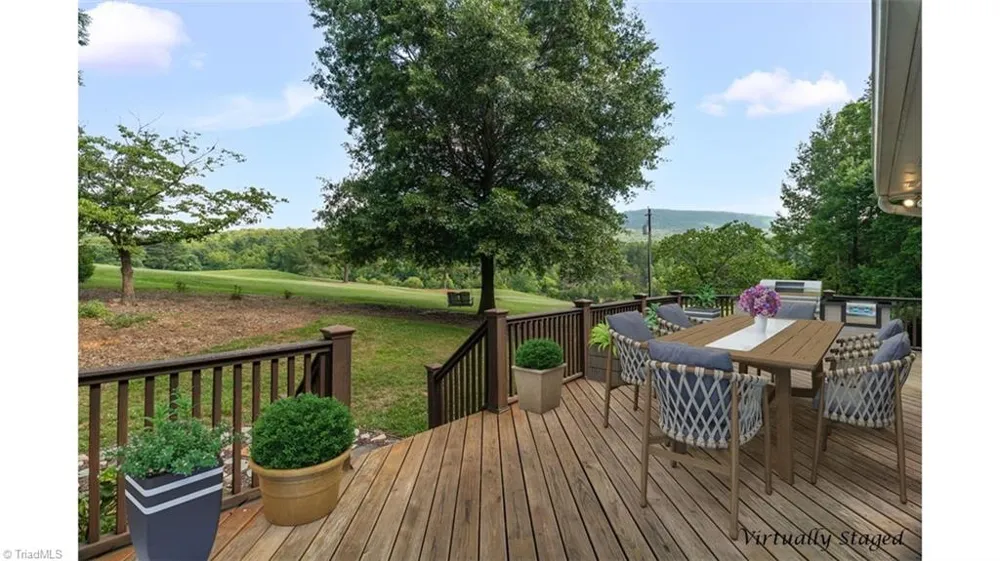 175 Sandtrap Lane Pilot Mountain, NC 27041