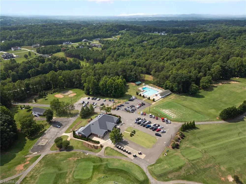 175 Sandtrap Lane Pilot Mountain, NC 27041