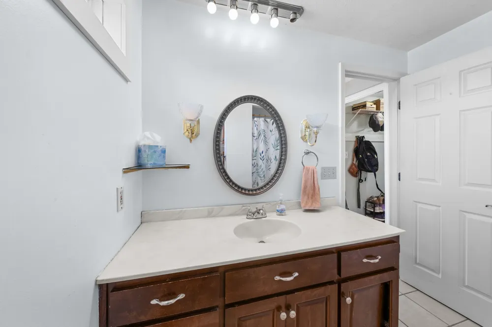 11 Jess Long Ln Hillsboro, TN 37342