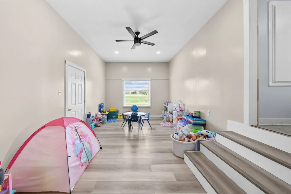 11 Jess Long Ln Hillsboro, TN 37342