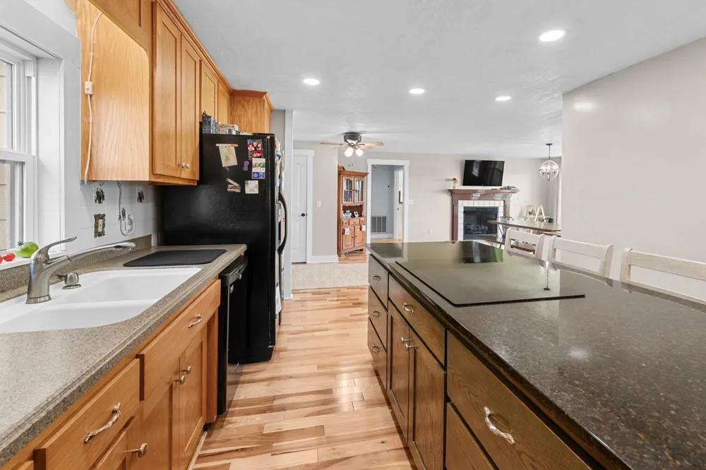 11 Jess Long Ln Hillsboro, TN 37342