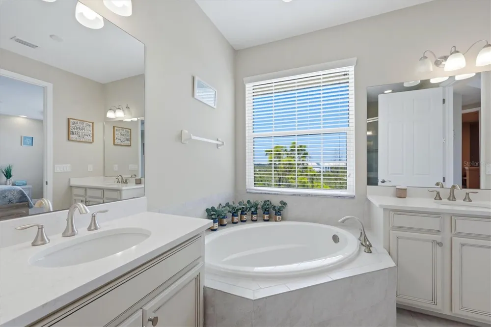 10425 PILOTHOUSE COURT #131 Placida, FL 33946