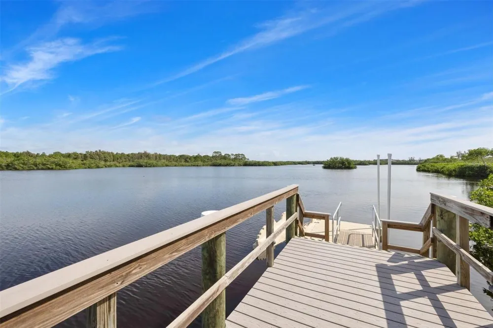 10425 PILOTHOUSE COURT #131 Placida, FL 33946
