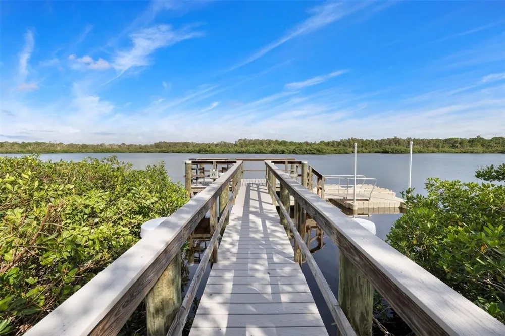 10425 PILOTHOUSE COURT #131 Placida, FL 33946