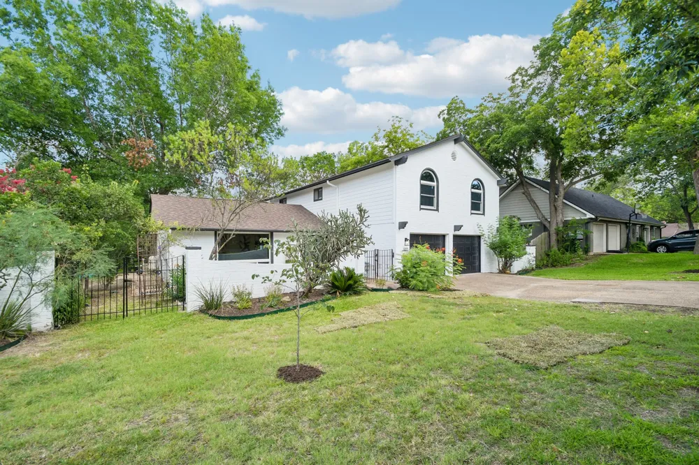 9203 Comburg Drive Austin, TX 78748