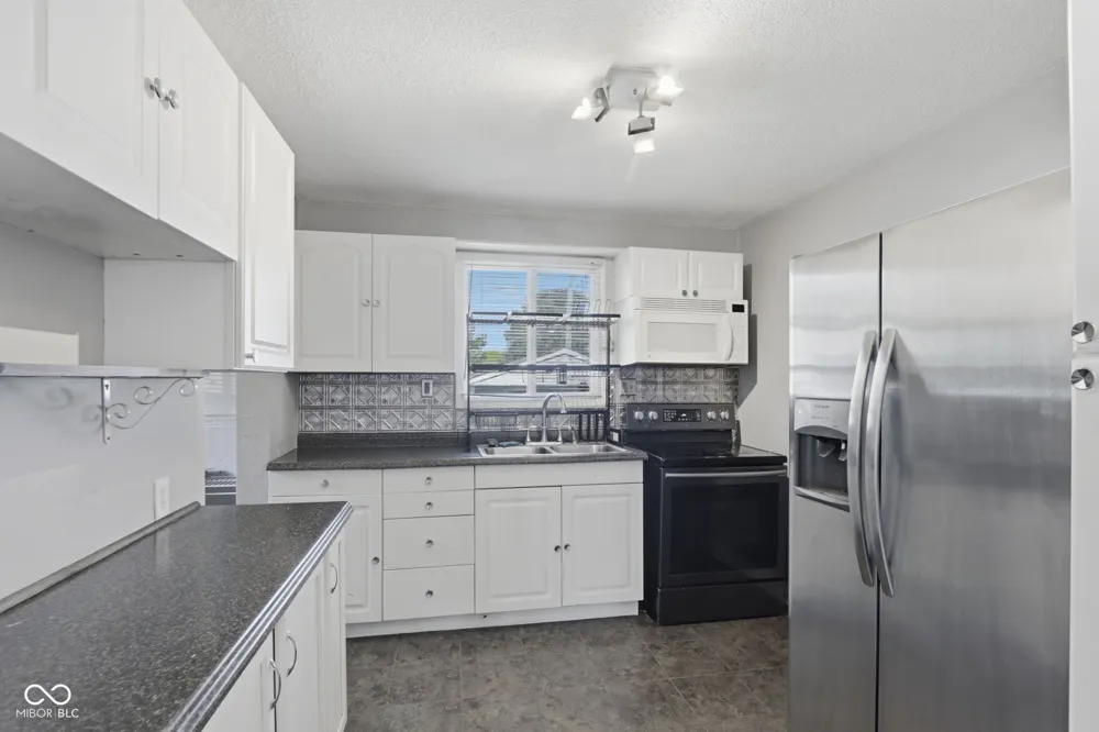 140 6th Avenue Beech Grove, IN 46107