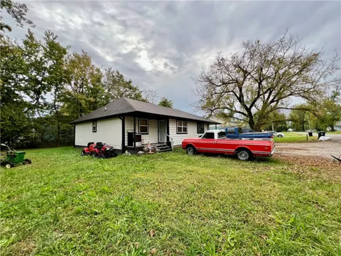 601 Buell Place