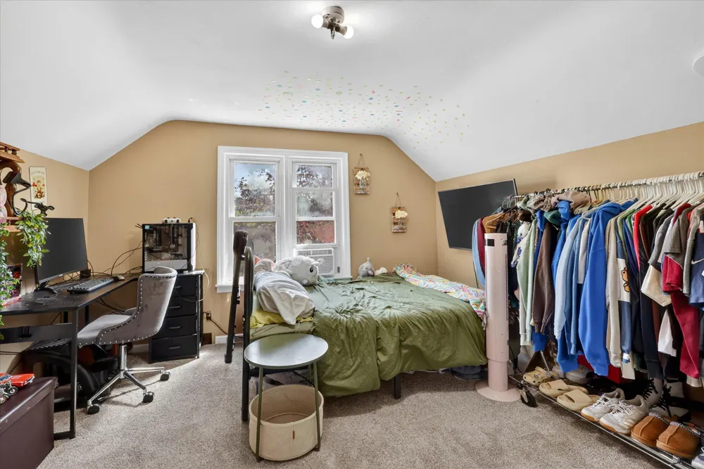 261 19 Mile Road NE Solon Township, MI 49319