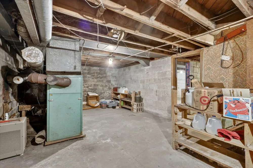 261 19 Mile Road NE Solon Township, MI 49319