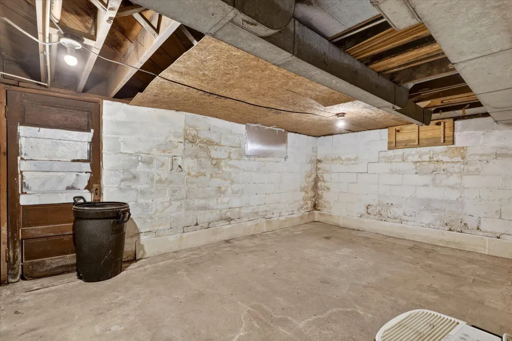 261 19 Mile Road NE Solon Township, MI 49319