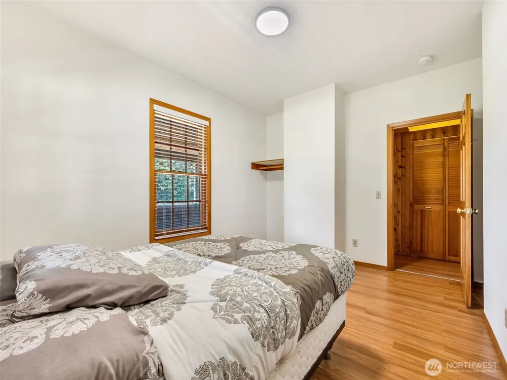 33811 Territory Road Oysterville, WA 98641