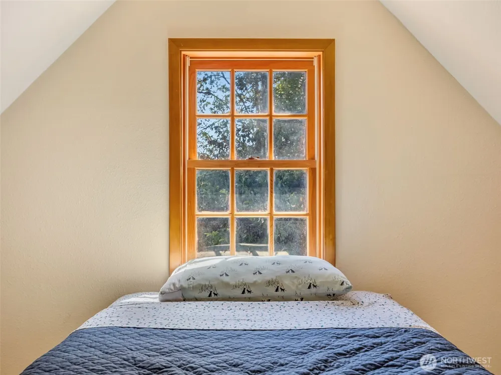 33811 Territory Road Oysterville, WA 98641