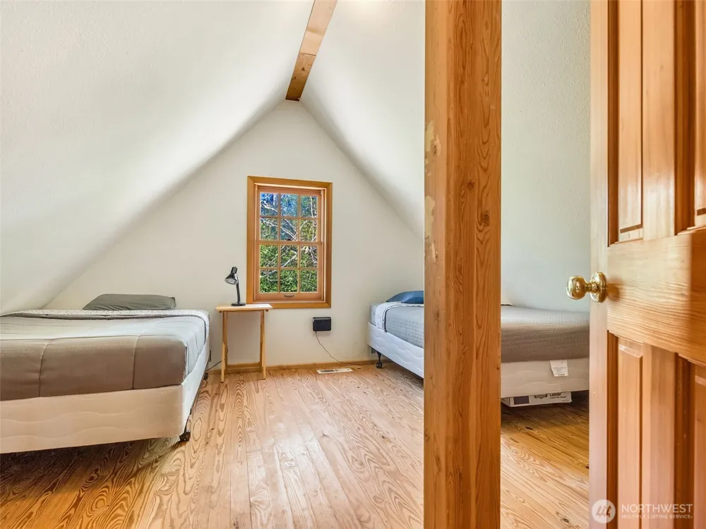 33811 Territory Road Oysterville, WA 98641