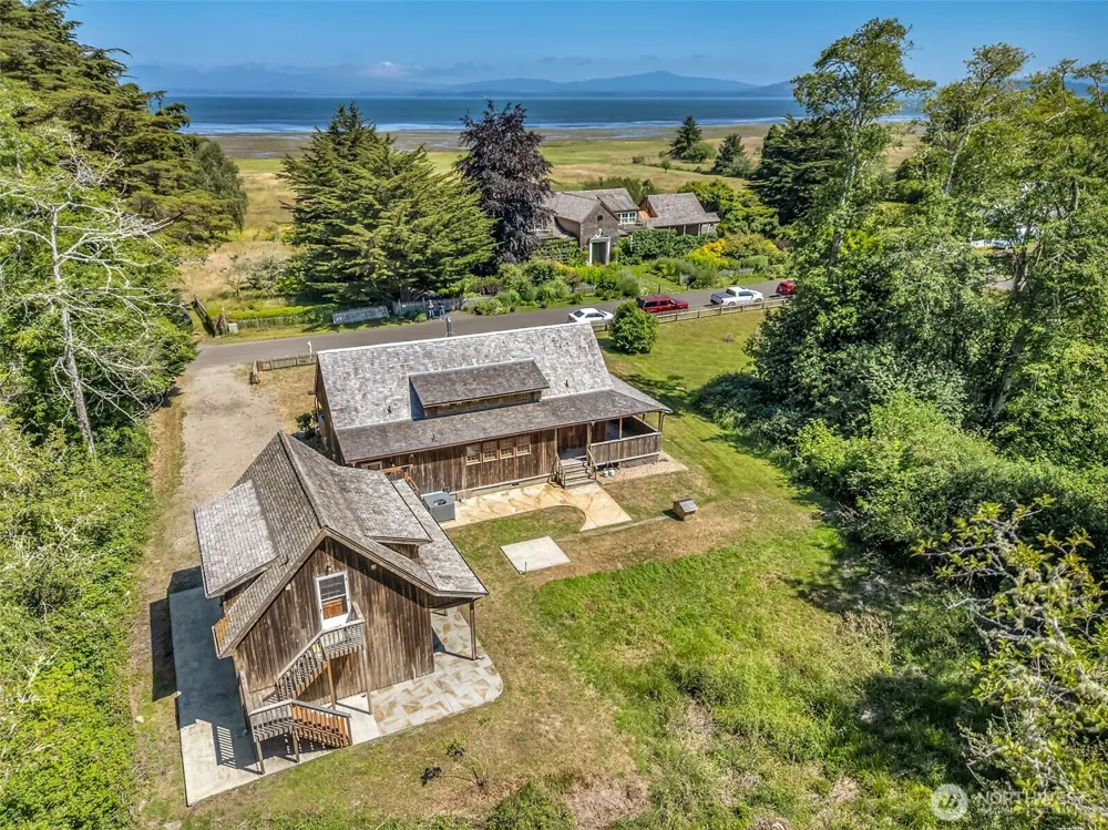 33811 Territory Road Oysterville, WA 98641