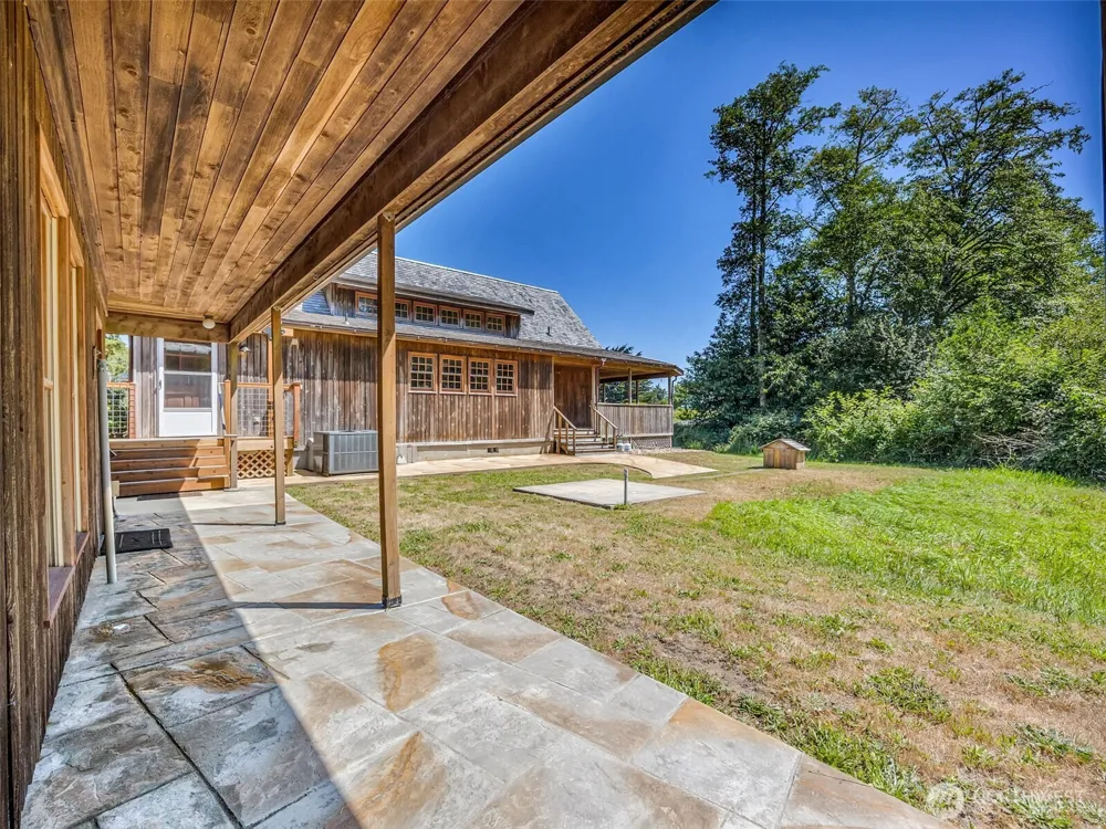 33811 Territory Road Oysterville, WA 98641