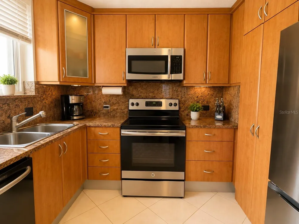 1035 ASHFORD AVE #802 San Juan, PR 00907