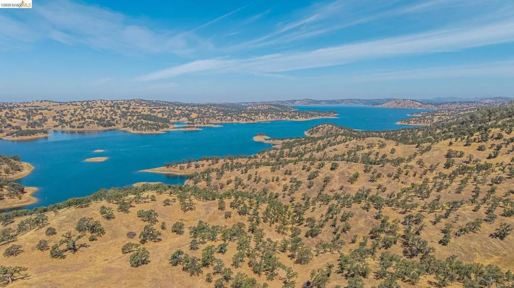 2 Cavalieri Ranch Rd La Grange, CA 95329